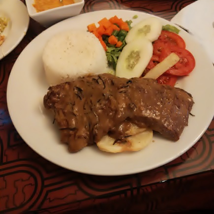 アルパカ 肉